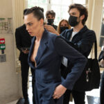 Zaogeng.org Cara Delevingne Nip Slip 001